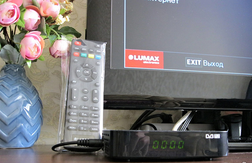 LUMAX DV-2104HD