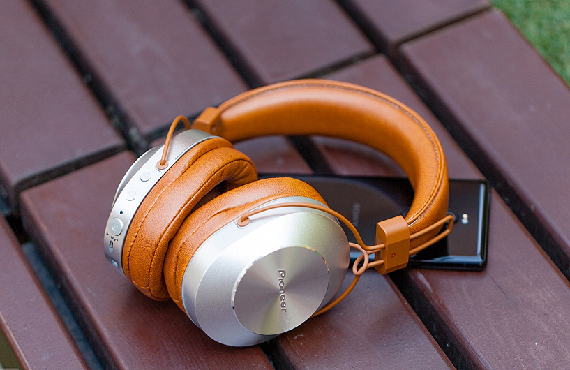 Pioneer SE-MS7BT