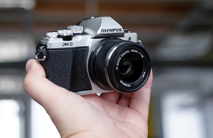 ערכת אולימפוס OM-D E-M10 מארק II